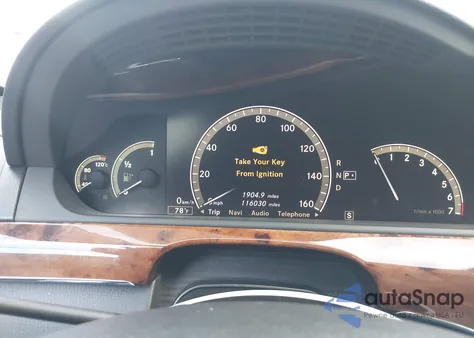 2008 Mercedes-Benz S 550 z USA, uszkodzony, nr VIN WDDNG71X88A184654